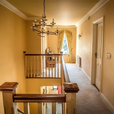 Pensionat Kayden House 4*